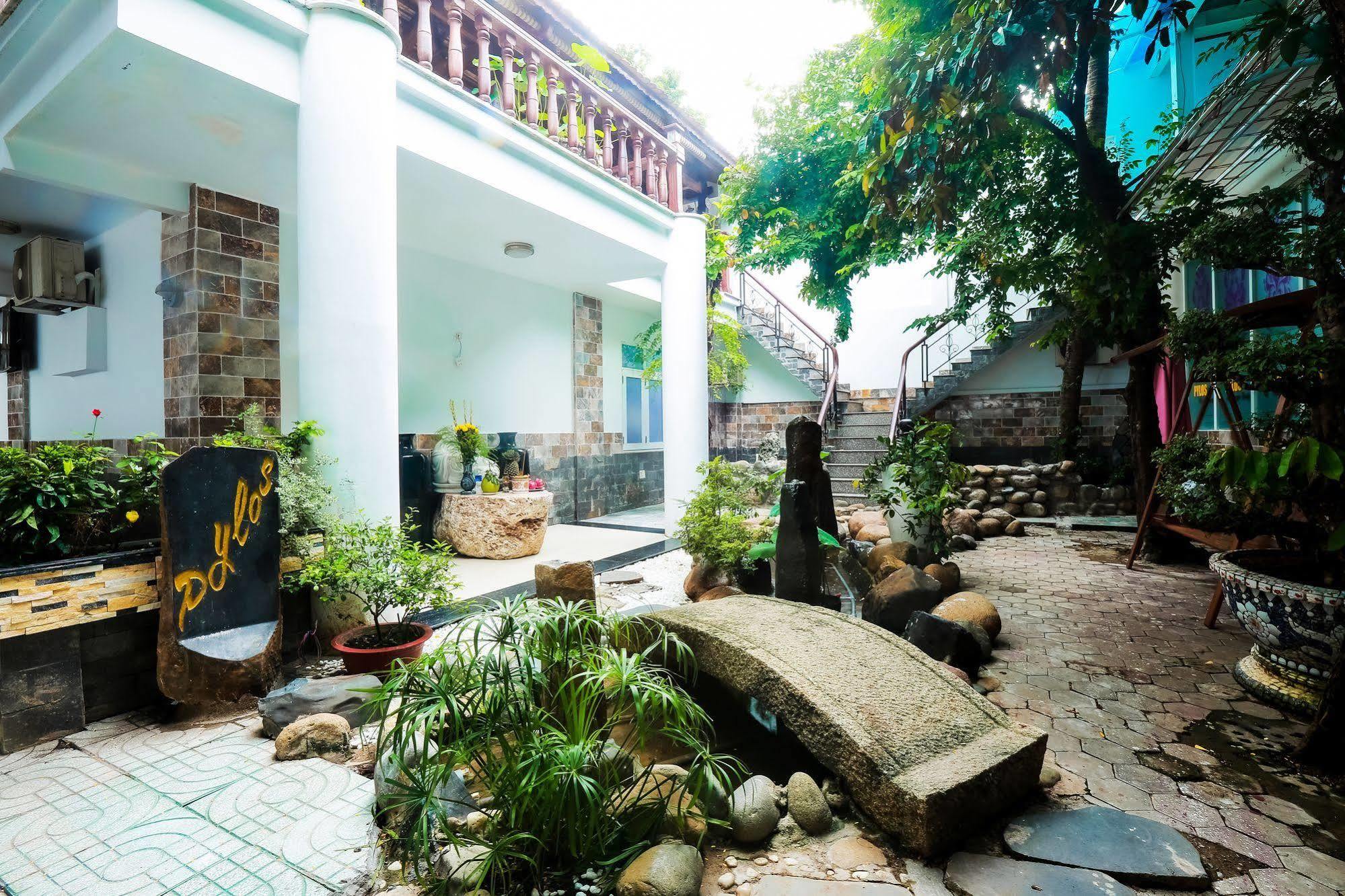 Pylos Hotel Ho Chi Minh-stad Buitenkant foto