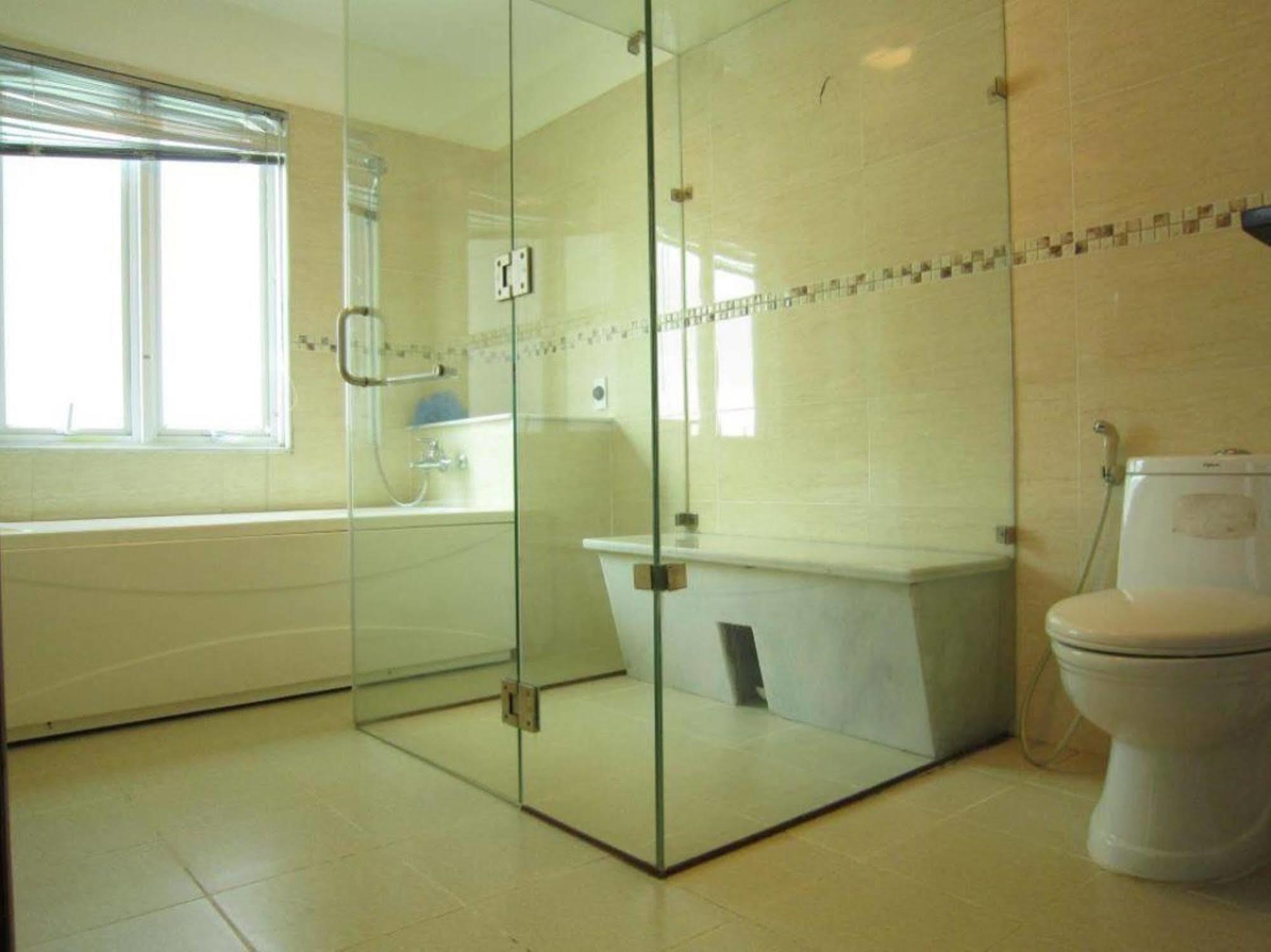 Pylos Hotel Ho Chi Minh-stad Buitenkant foto